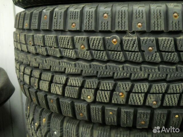Dunlop Winter Ice 01 2156516 4шт шины БУ Dunlop Winter Ice 01 2156516 4шт шины БУ