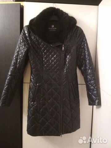 Зимнее кожаное пальто с капюшоном из вязаной норки Зимнее кожаное пальто с капюшоном из вязаной норки