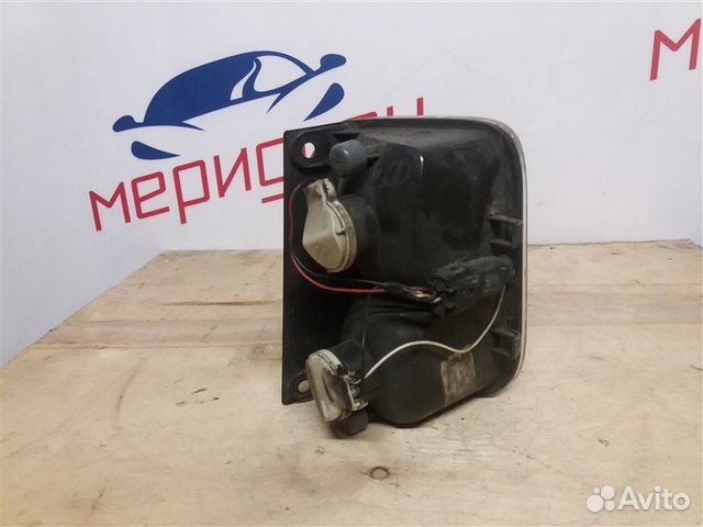 Фонарь задний в бампер правый Opel Vivaro 2009