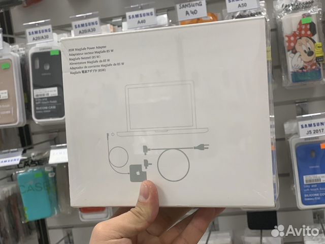 Зарядное устройство на MacBook Зарядное устройство на MacBook