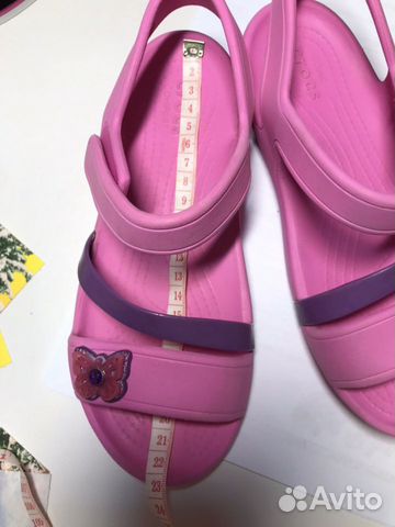 Crocs босоножки на девочку Crocs босоножки на девочку