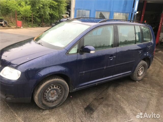 Разобран на запчасти Volkswagen Touran 2003-2006 Разобран на запчасти Volkswagen Touran 2003-2006