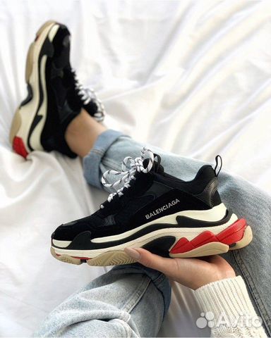 Кроссовки Balenciaga triples Кроссовки Balenciaga triples