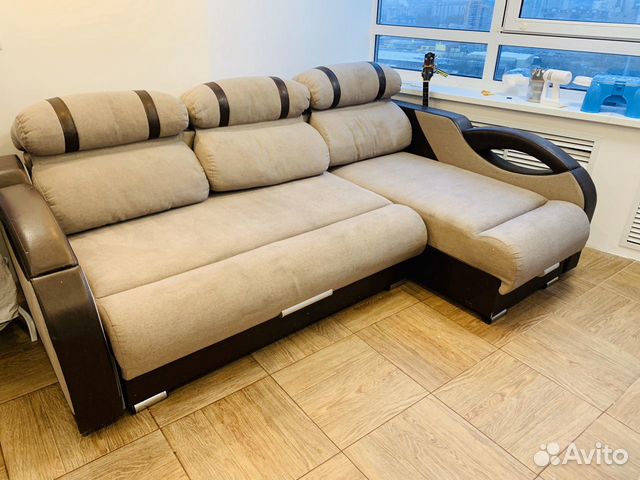Диван большой с оттоманкой 2.6 х 1.6 м