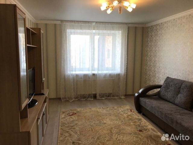 2-к квартира, 65 м², 8/10 эт.