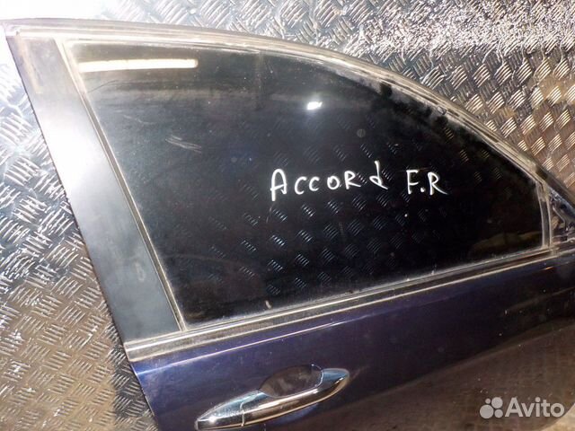 Дверь передняя правая Honda Accord 7