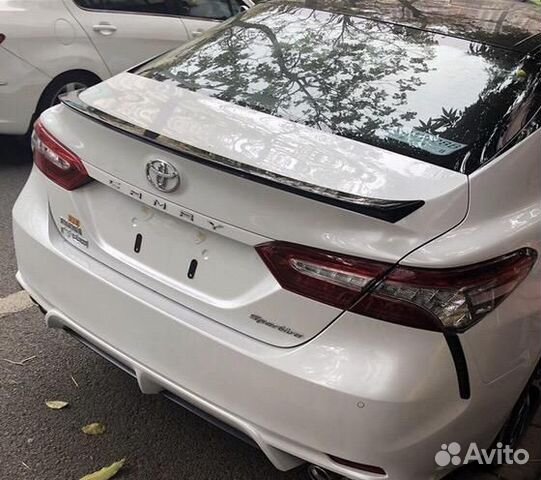Спойлер на багажник на Camry 70 2017-2020 год