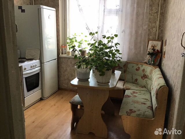 2-к квартира, 57 м², 3/10 эт.