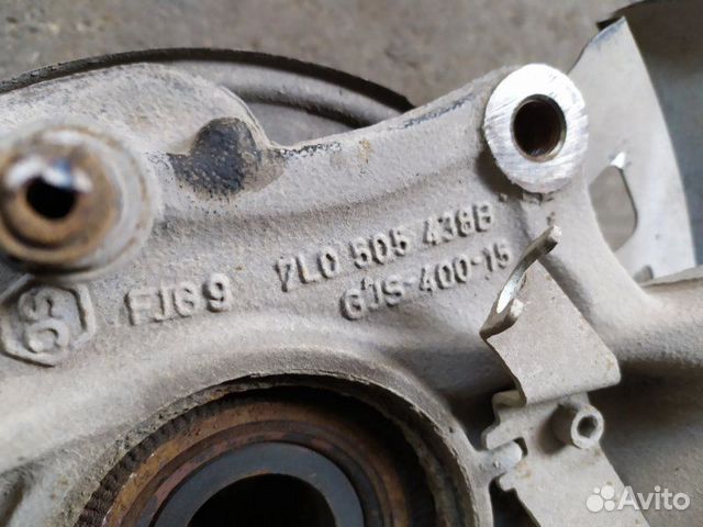 Кулак поворотный задний правый Volkswagen Touareg Кулак поворотный задний правый Volkswagen Touareg