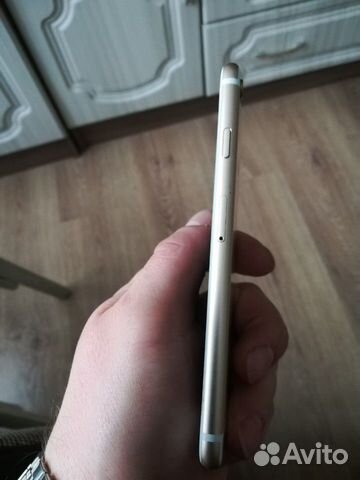 Телефон iPhone 6S