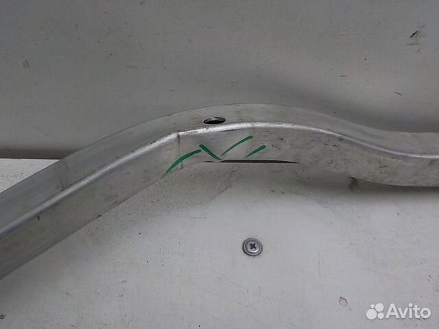 Усилитель бампера переднего на BMW 3