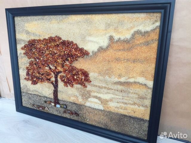 Картина из янтаря Дерево
