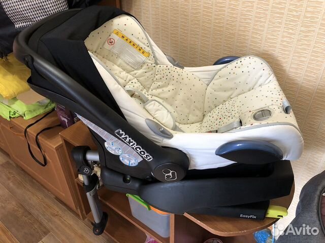 Автокресло-переноска группа 0+ Maxi-Cosi CabrioFix Автокресло-переноска группа 0+ Maxi-Cosi CabrioFix