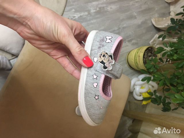 Продам кеды на девочку