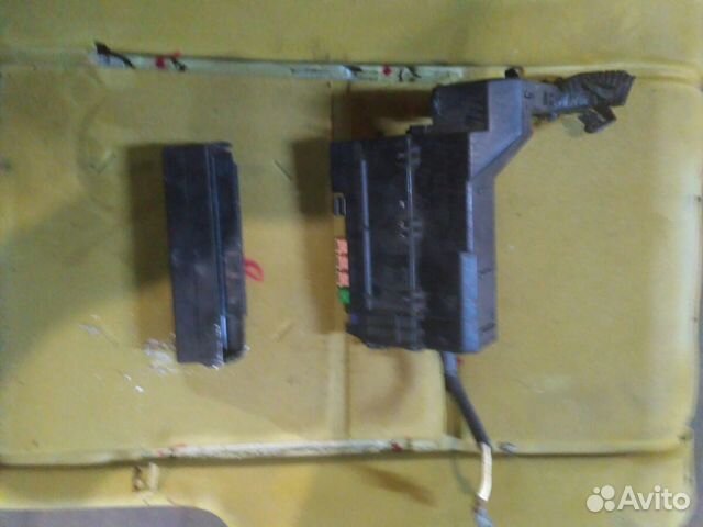 Блок предохранителей Nissan Primera P12 Блок предохранителей Nissan Primera P12