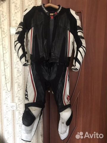 Раздельный мотокомбинезон Dainese 48 размер Раздельный мотокомбинезон Dainese 48 размер