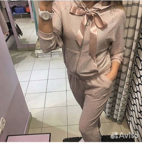Спортивный костюм Спортивный костюм