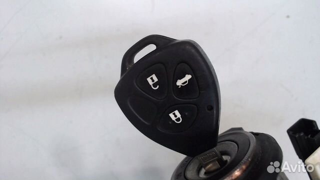 Замок зажигания Toyota Auris E15, 2011