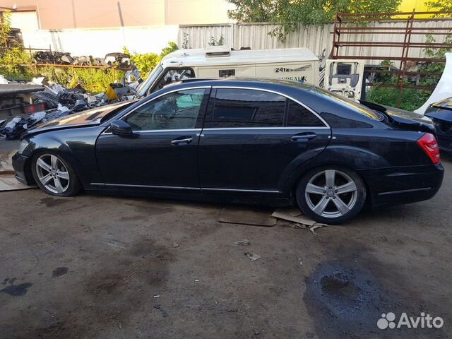 Mercedes-Benz S-class W221 3.0 ат 2011 г