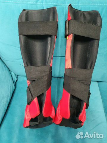 Щитки на голень Щитки на голень