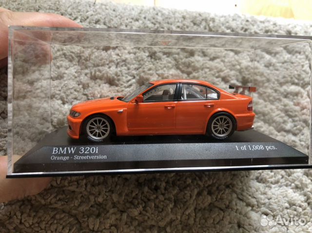 Модель автомобиля BMW 320i minichamps 1/43