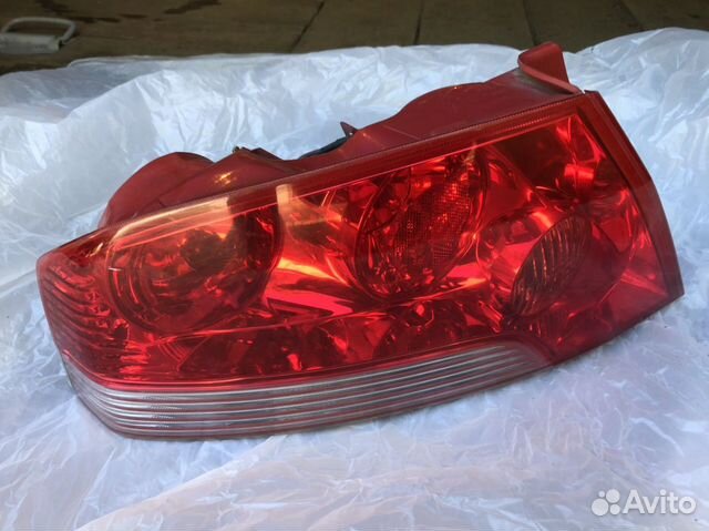Фонарь задний левый Mitsubishi Lancer Evolution VI