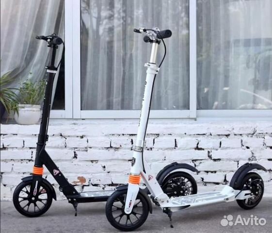 Самокат с ножным + ручным дисковым тормозом Самокат с ножным + ручным дисковым тормозом