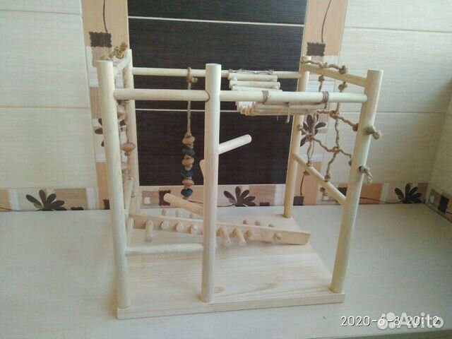 Игровая площадка для попугая