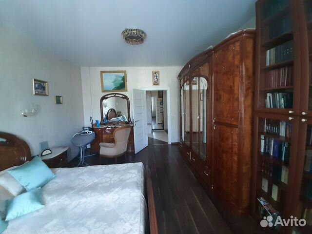 2-к квартира, 58 м², 3/5 эт.