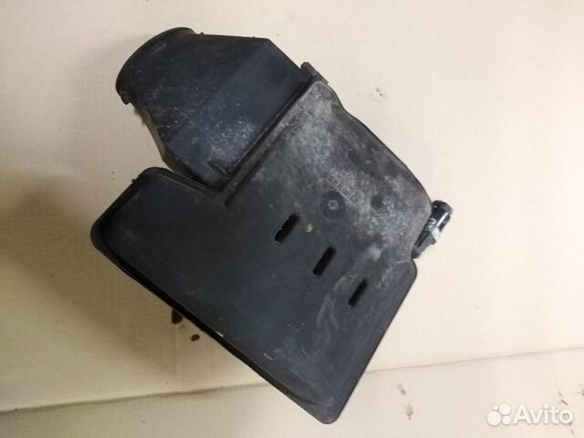 Корпус воздушного фильтра Рено дастер
