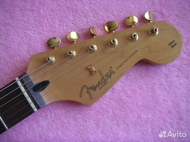 Fender Stratocaster Deluxe scalloped Fender Stratocaster Deluxe scalloped
