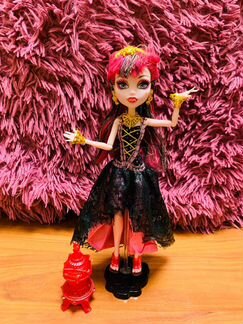Кукла monster high Дракулаура