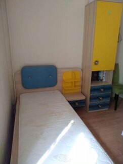 Детский спальный гарнитур.(Кровать+тумбочка и шкаф