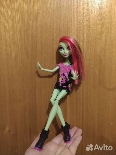 Кукла Монстер Хай Венера