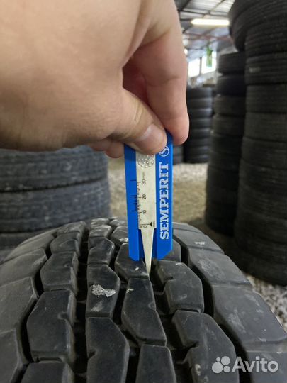 Dunlop SP LT 01 215/85 R16