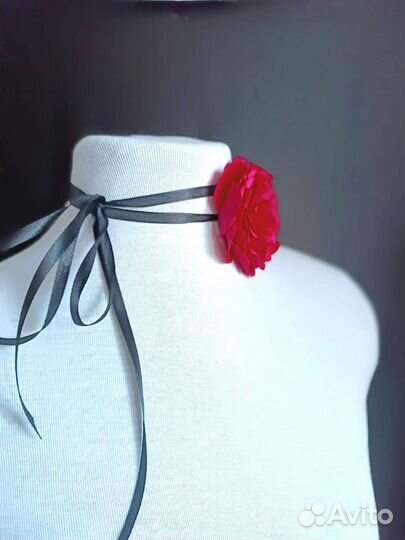 Чокер-цветок ручной работы