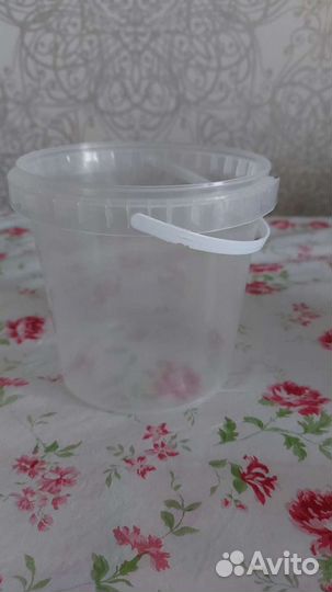 Пластиковые контейнеры ведерки