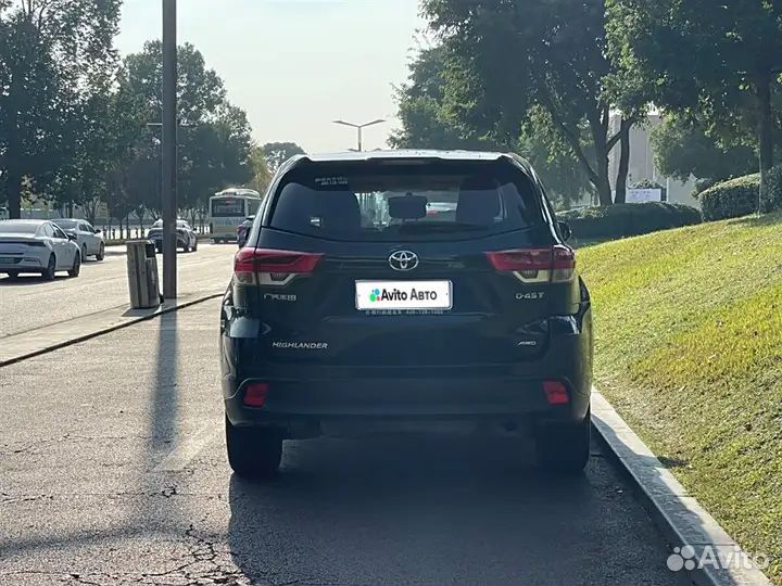 Toyota Highlander 2.0 AT, 2021, 12 000 км