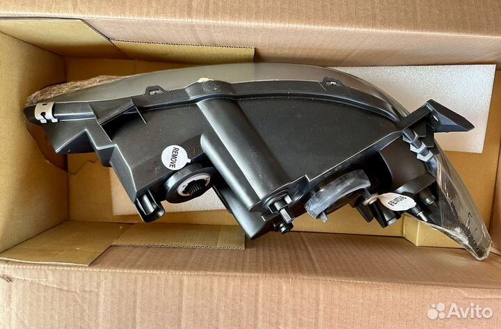 Фара левая/правая на toyota camry