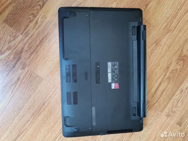 Ноутбук asus r513c