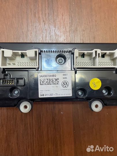 Блок управления климатконтролем VW Jetta 6