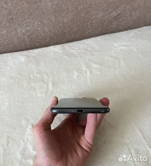 iPhone 8 Plus, 64 ГБ