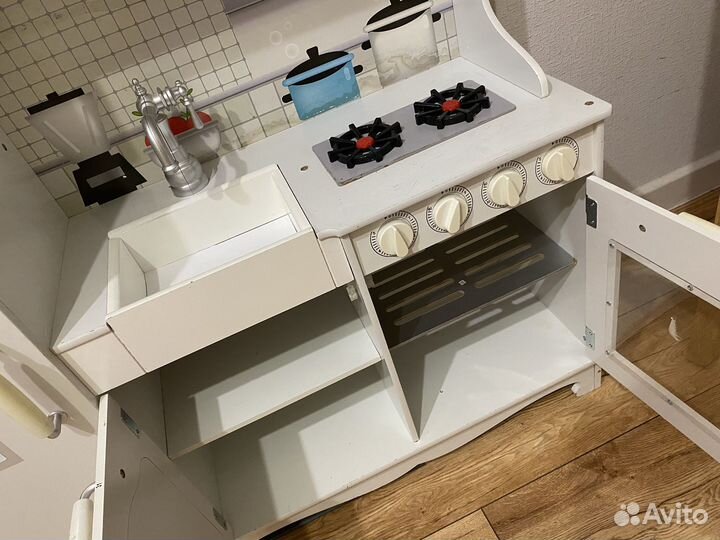 Детская деревянная кухня