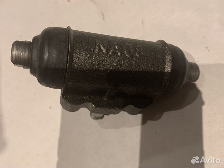 Тормозной цилиндр новый Mazda