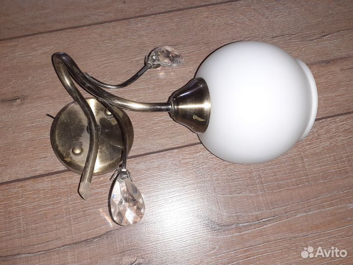 Светильник настенный