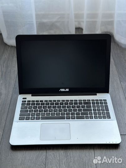Asus X555LN