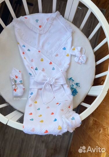Комлект на выписку из муслина для девочки