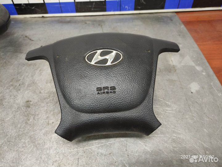 Подушка безопасности водителя Hyundai Santa Fe 2