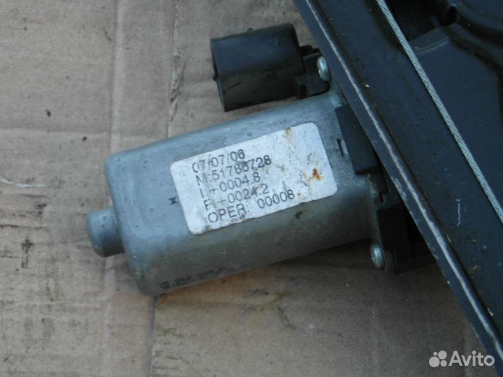 Стеклоподъемник передний правый Fiat G.Punto