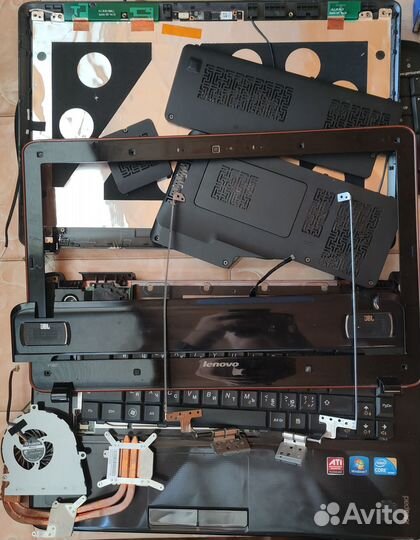 Ноутбук Lenovo Y560 разбор на запчасти